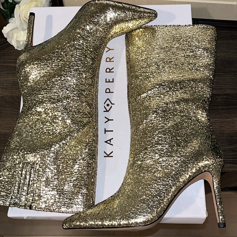 Katy Perry "THE REVIVAL BOOT" Gold Pointed Toe Heeled Boot NIB sz 7.5 - Picture 7 of 17